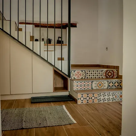 Apartament Slosarjeva House