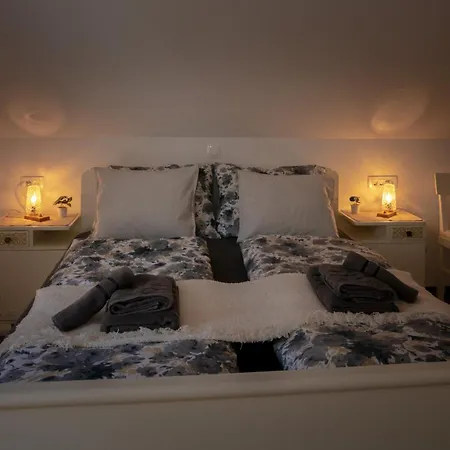 Slosarjeva House - Alpine View & Modern Comfort Apartma *