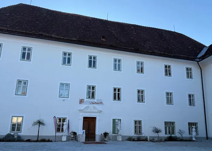 Appartamento Slosarjeva House - Alpine View & Modern Comfort Preddvor