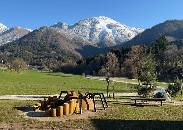 Slosarjeva House - Alpine View & Modern Comfort * Preddvor