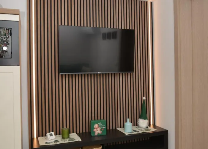 Slosarjeva House - Alpine View & Modern Comfort *