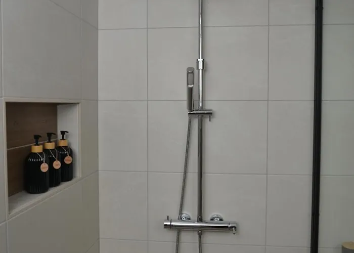 Slosarjeva House - Alpine View & Modern Comfort *