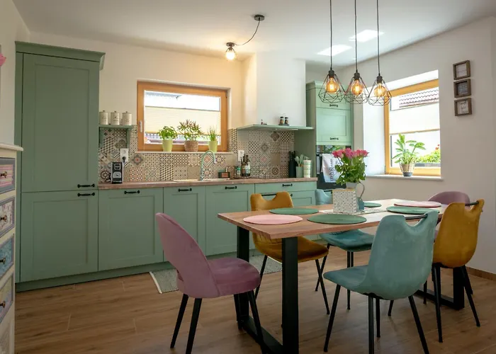 Slosarjeva House - Alpine View & Modern Comfort Appartamento