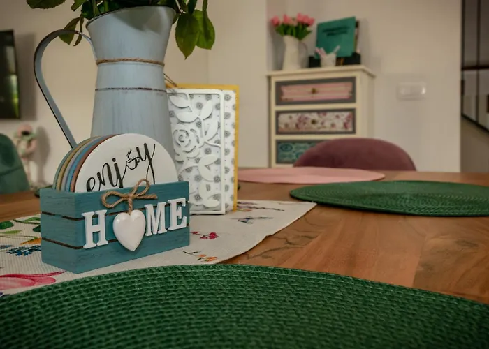 Appartamento Slosarjeva House - Alpine View & Modern Comfort