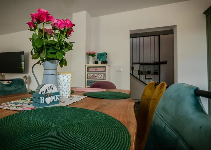 Slosarjeva House - Alpine View & Modern Comfort Appartamento