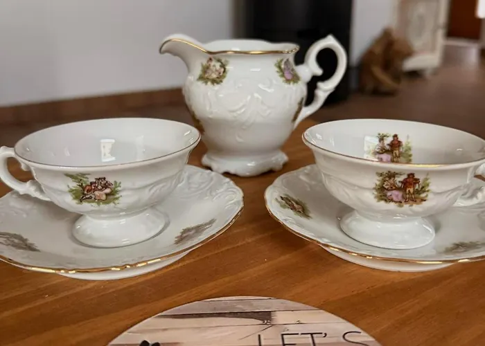 Slosarjeva House - Alpine View & Modern Comfort